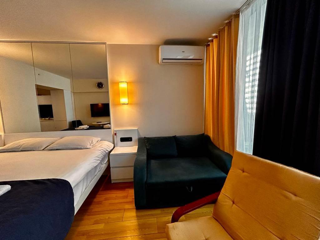 Apartment Twin Towers David Батуми Экстерьер фото