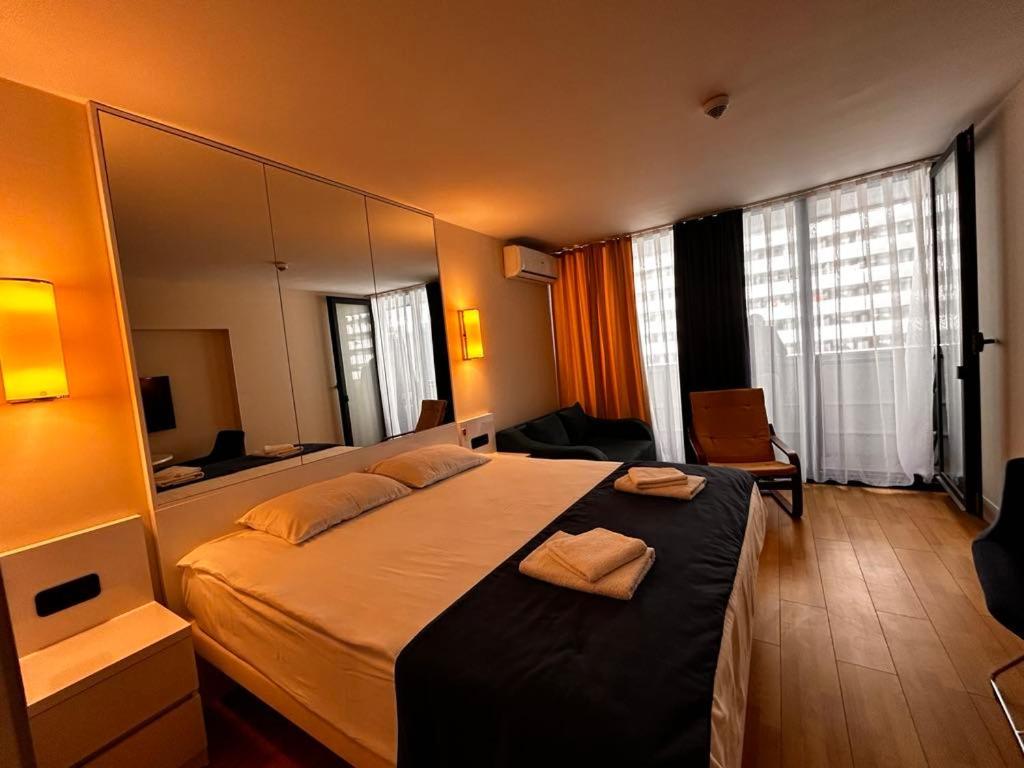 Apartment Twin Towers David Батуми Экстерьер фото