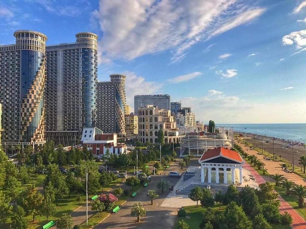 Apartment Twin Towers David Батуми Экстерьер фото